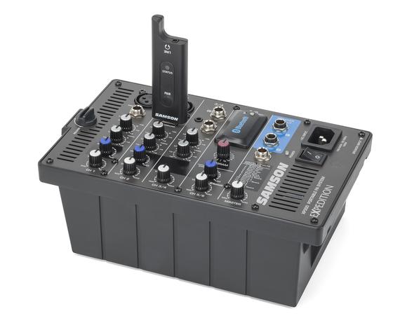 SAMSON WIRELESS SYSTEMS - STAGE XPD2 PRESENTATION WIRELESS SYSTEM - Sistema inalámbrico con micrófono de solapa o lavalier digital 2.4Ghz de la serie XPD2. Se compone de emisor en formato petaca y micrófono de solapa y receptor en formato USB. Ideal para broadcasting, presentaciones y live streaming. - Imagen 3