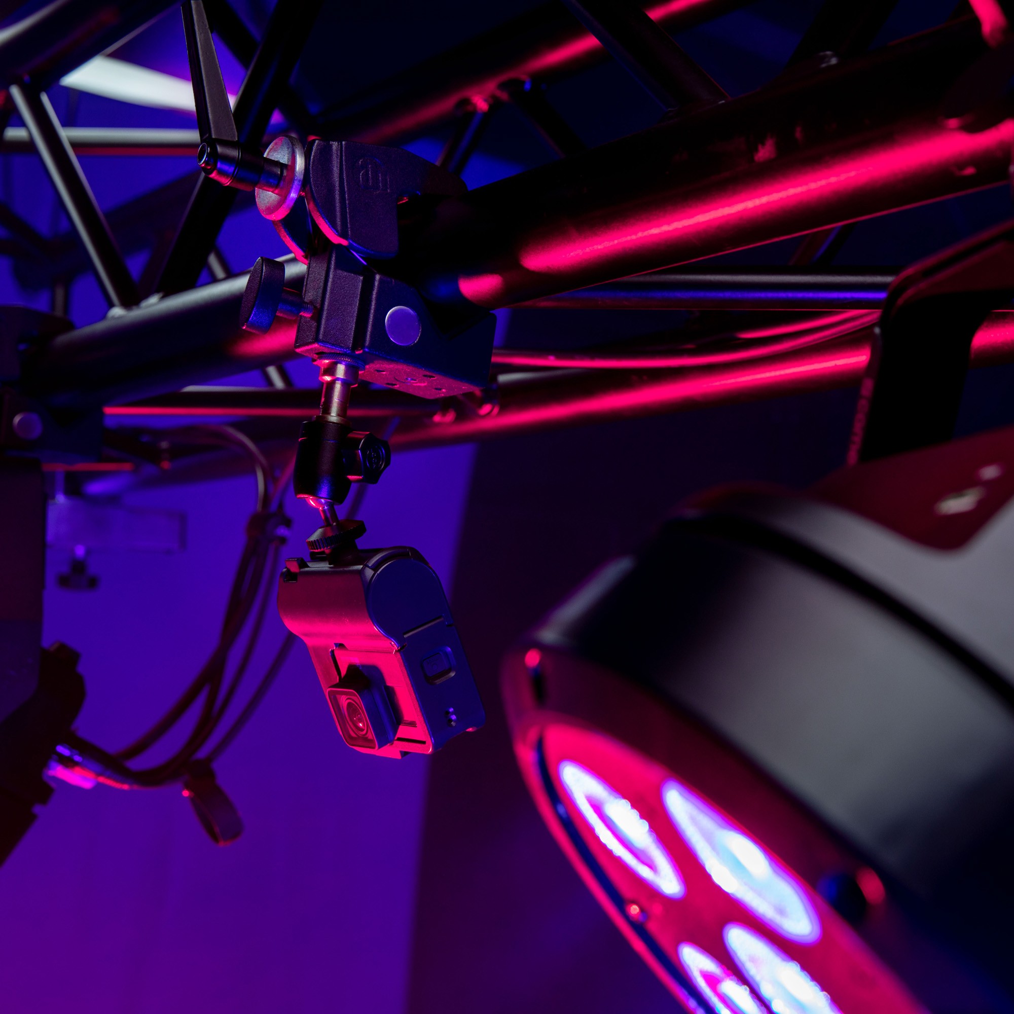 Adam Hall Accessories SUPER CLAMP MK2 Gancho universal con abrazadera negra - VERSION 2 - Imagen 13