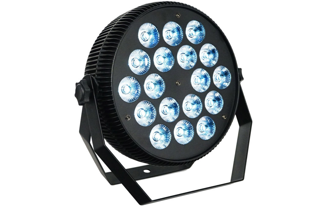 FOS PAR 18X10W FLAT - LED plano de aluminio par 18x10w RGBW, Apertura del haz: 25 °, Atenuación / desvanecimiento RGBW, Atenuador: 0-100%, Efecto stop / estroboscópico, Display digital Sistema de doble horquilla, 2 kg.