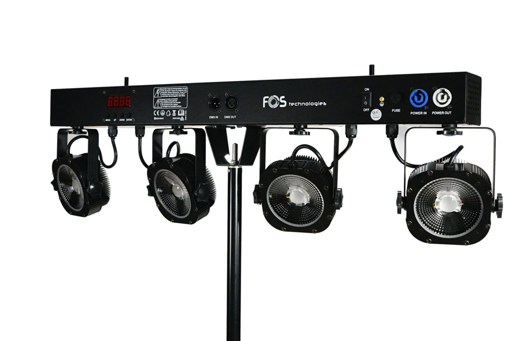 FOS COB SYSTEM - Sistema Led Par, 4 leds COB RGBW de 30 vatios, control de píxeles, ángulo de haz de 25 °, modo DMX, control remoto IR, entrada / salida powercon, programas integrados, soporte negro incluido.