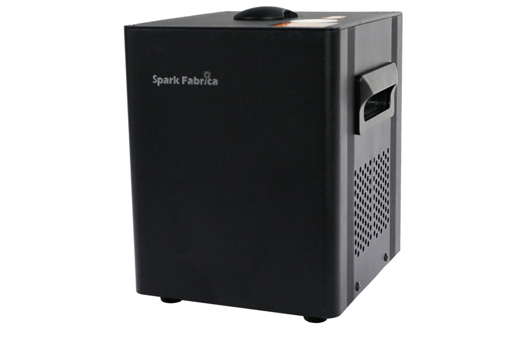 FOS SPARK JET PRO - La mejor máquina de fuegos artificiales, con función RDM y canal de densidad, altura ajustable 1.5-5M, densidad ajustable lineal 30-100%, duración máxima continua única 30s, tiempo de calentamiento 5 minutos, conectores seetronic, consumo 20-25 g / minuto