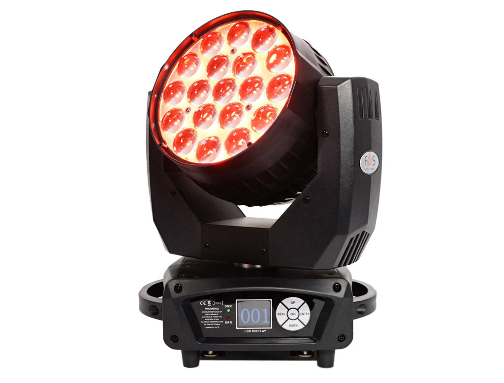 FOS WASH LED QUAD III - Cabeza móvil Wash / Beam con 19 LED RGBW de 15W. Zoom 6-50°. Control sobre 3 secciones de píxel, Macros con presets de color accesibles con y sin DMX. Display LCD.