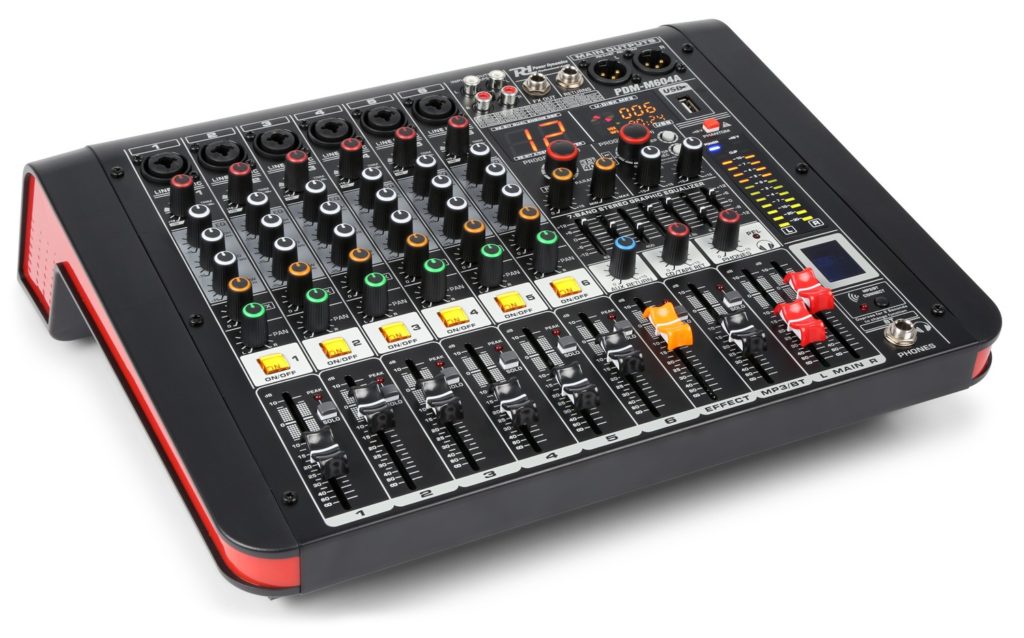 Power Dynamics - PDM-M604A - MEZCLADOR DIRECTO AMPLIFICADO 6 CANALES, 2 x 200 W. RMS, ncluye mute y solo en cada canal, reproductor por USB con display digital y receptor BT para audio