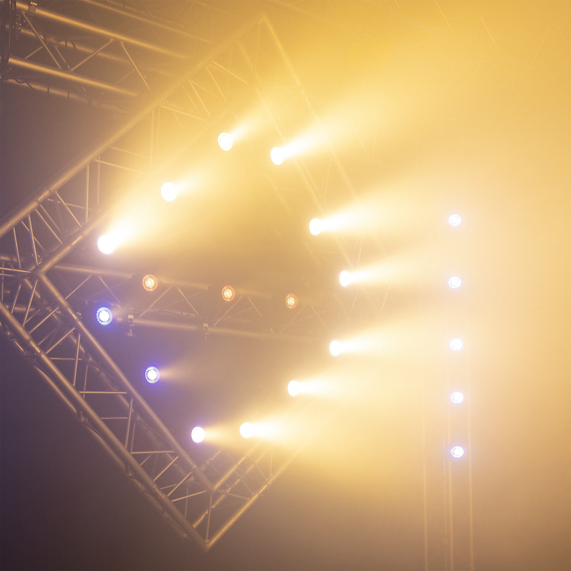 beamZ pro - NEUTRON-DOT TM Linkable 60W WW+Amber+RGB . luminaria híbrida LED versátil que combina a la perfección estilo con creatividad. - Imagen 8