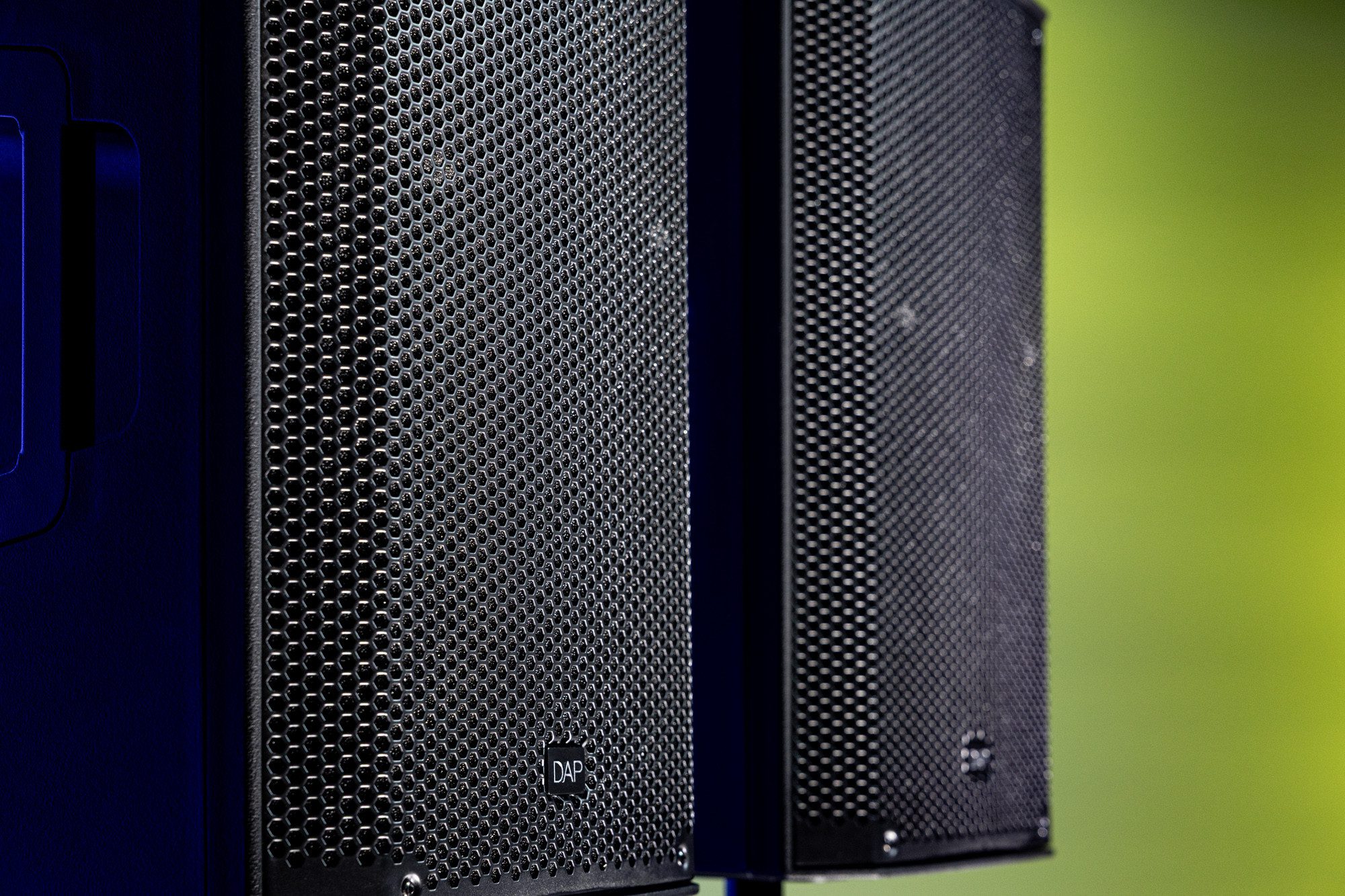 DAP AUDIO - DAP NGA-10A - Altavoz activo de 10” con BT, de alta potencia y rango completo, 000 W RMS, 2000 W de pico, SPL máximo de 126 dB a 1 m - Imagen 20