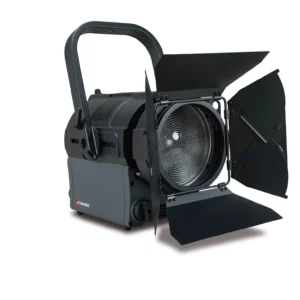 Mark - THEATRE PRO LED - Fresnel RGBLAC con LED COB de 400W. Zoom motorizado y dimmer de 16 bits